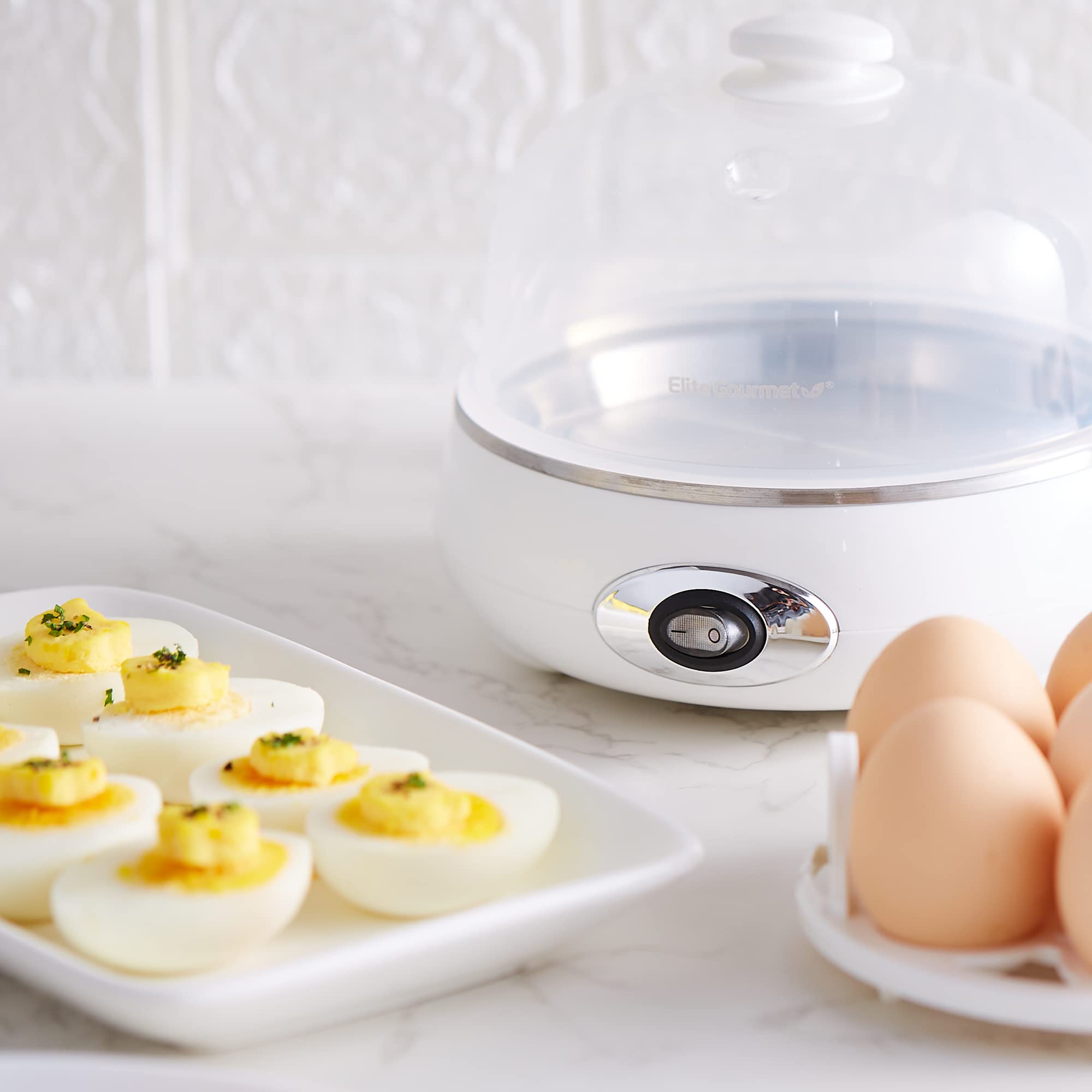 Elite Gourmet EGC115M Easy Egg Cooker Electric 7-Egg Capacity, Soft, Medium, Hard-Boiled Egg Cooker with Auto Shut-Off, Measuring Cup Included, BPA Free, Retro Mint