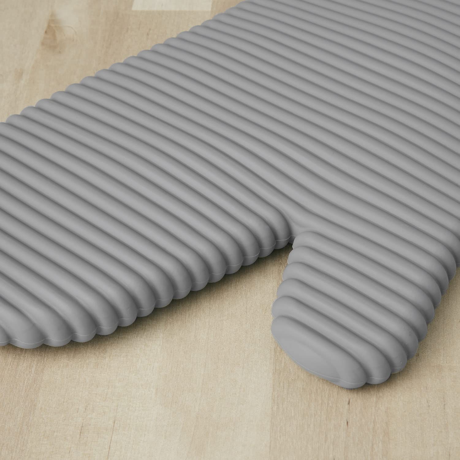 KITCHENAID Ribbed Soft Silicone Oven Mitt 2-Pack Set, 7.5"x13", Milkshake