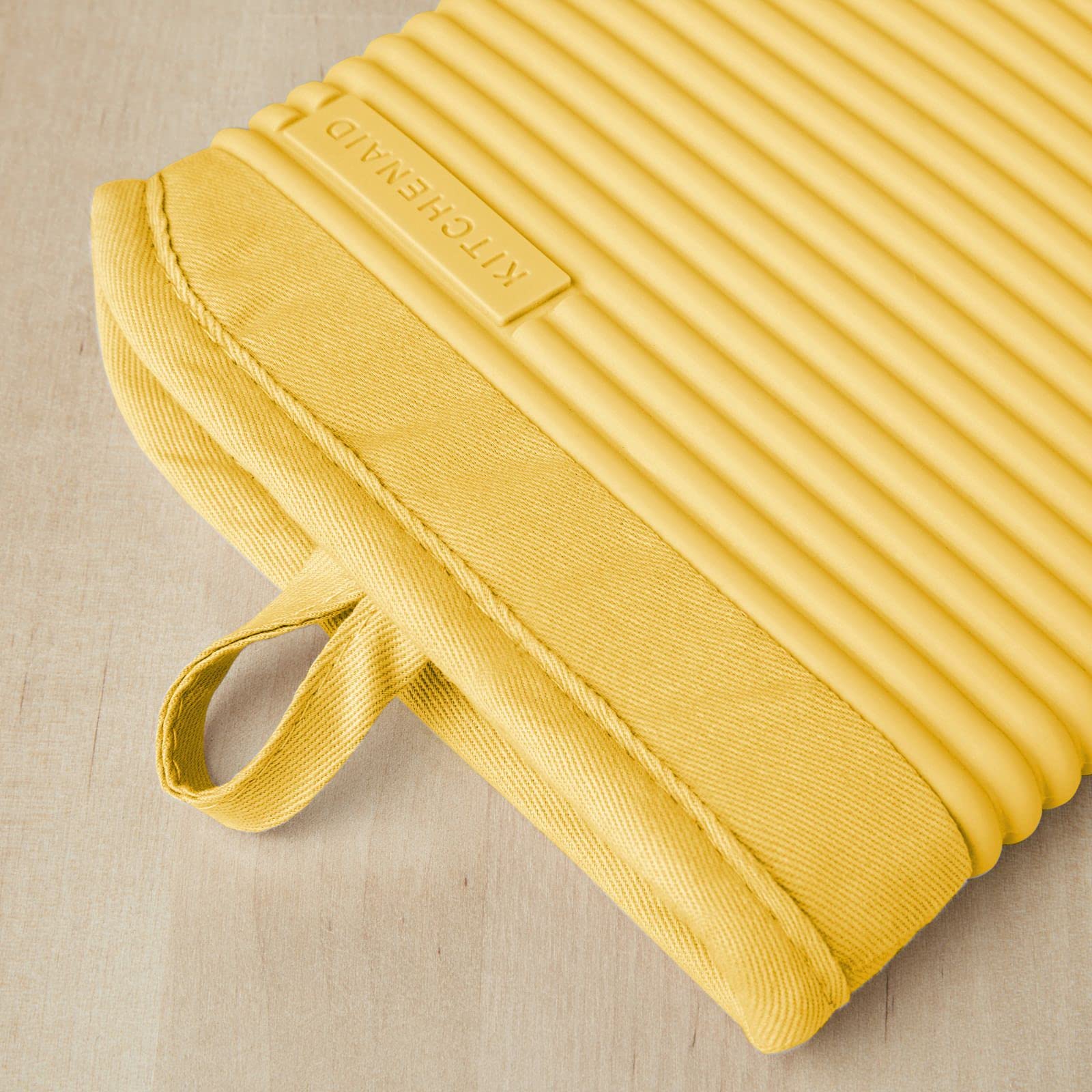 KITCHENAID Ribbed Soft Silicone Oven Mitt 2-Pack Set, 7.5"x13", Milkshake